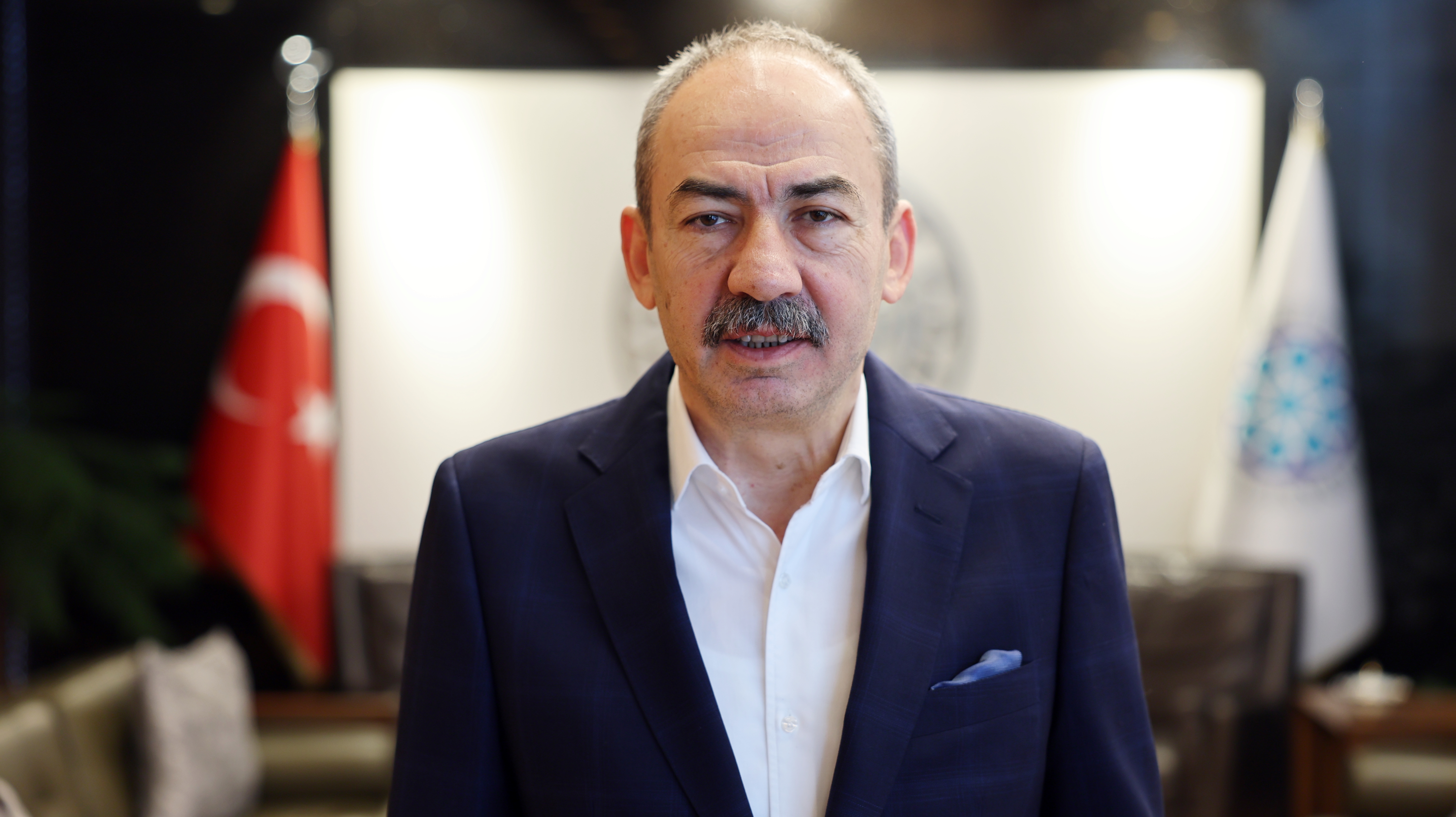 “ÖZGÜR BASIN DEMOKRASİNİN TEMEL TAŞIDIR