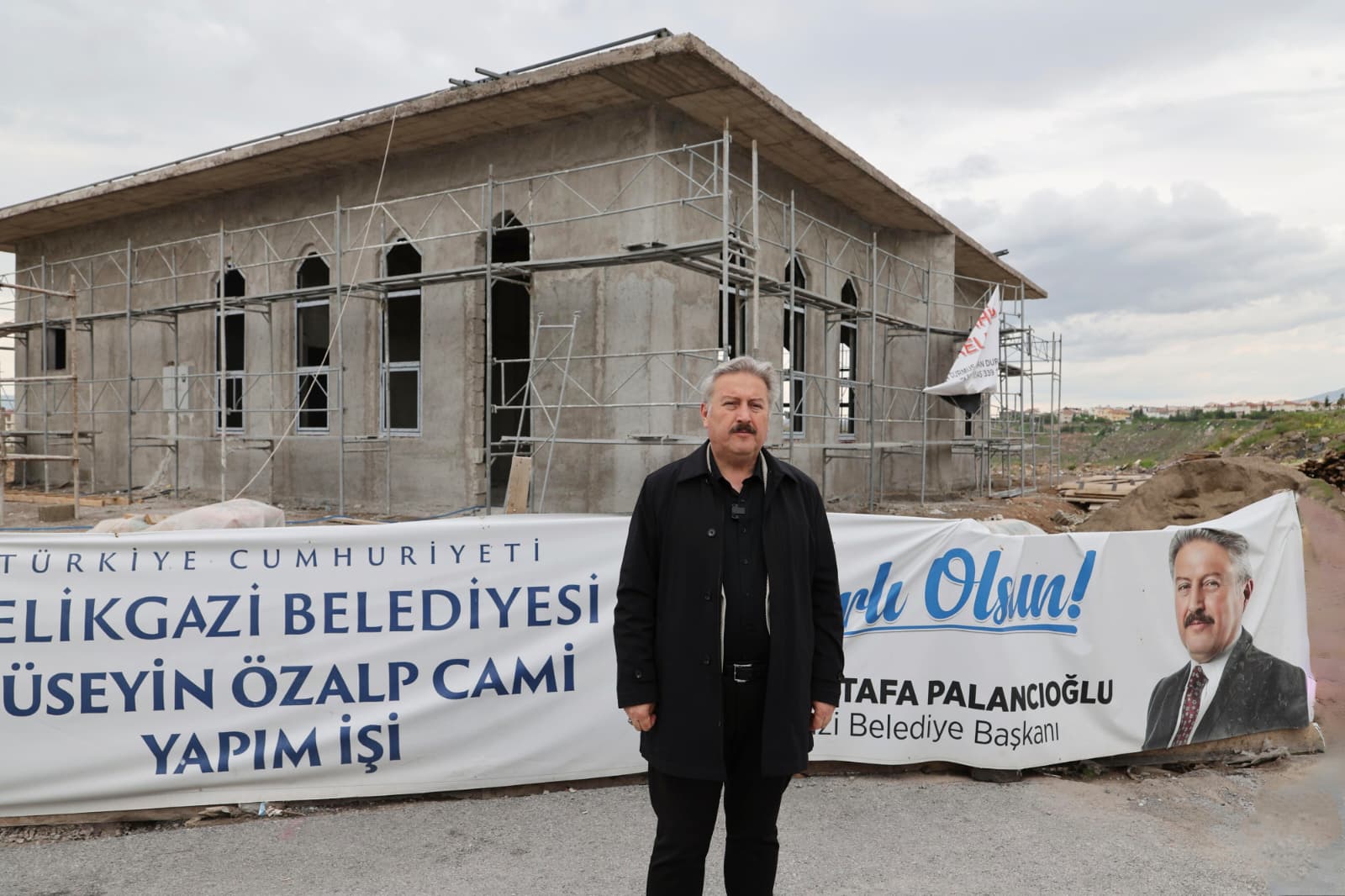 HÜSEYİN ÖZAL CAMİ YAZIN SONUNDA İBADETE AÇILACAK