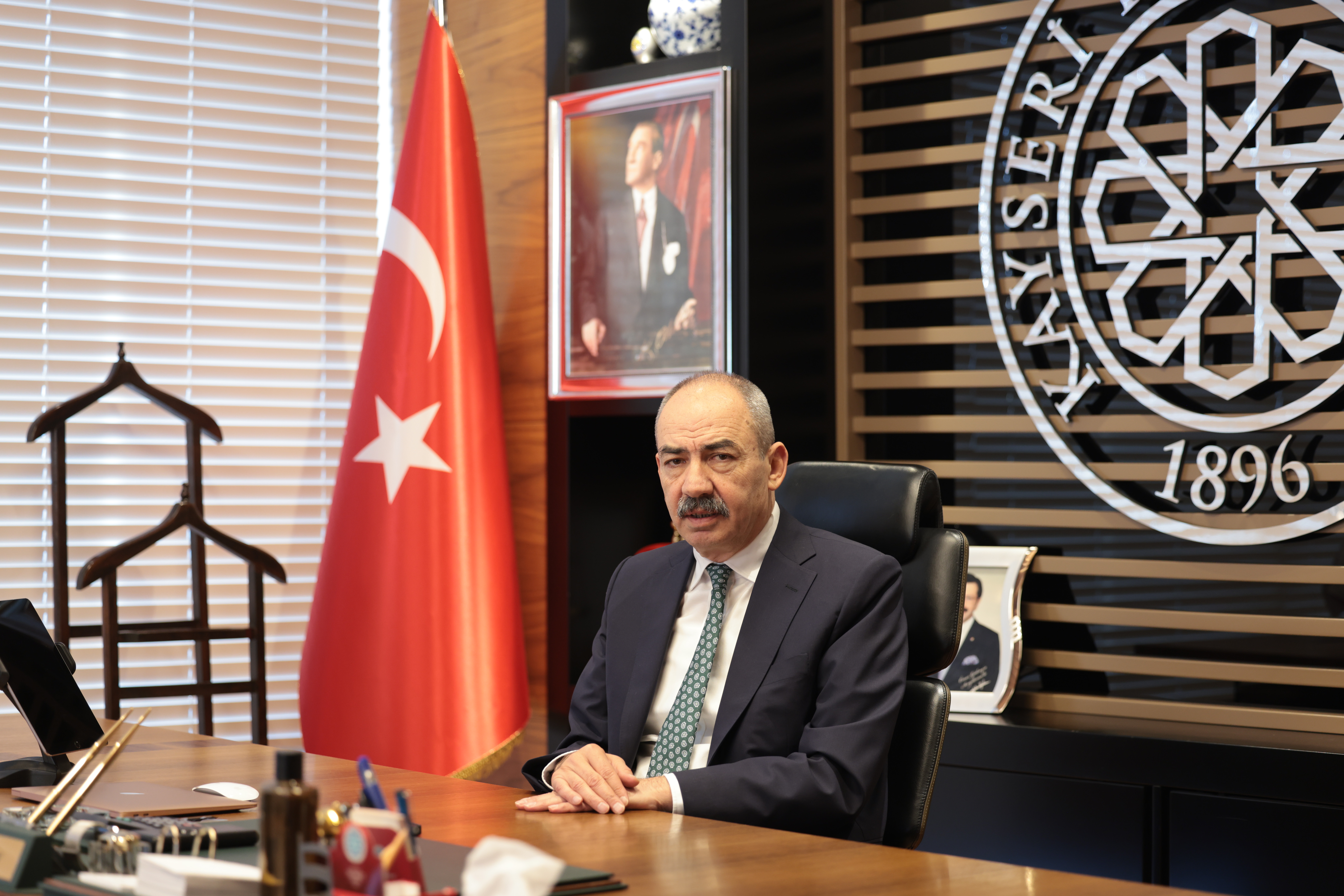 BAŞKAN GÜLSOY AĞUSTOS AYI DIŞ TİCARET VERİLERİNİ DEĞERLENDİRDİ