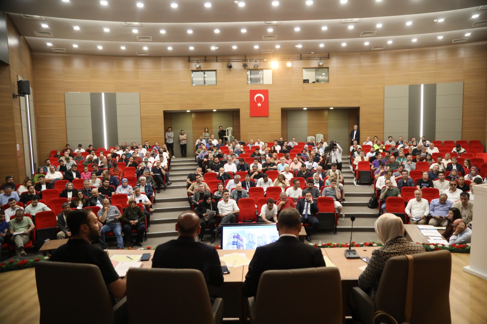 VATANDAŞLAR MELİKGAZİ’NİN BENZERSİZ FİNANS MODELİ İLE EV SAHİBİ OLMAYA DEVAM EDİYOR