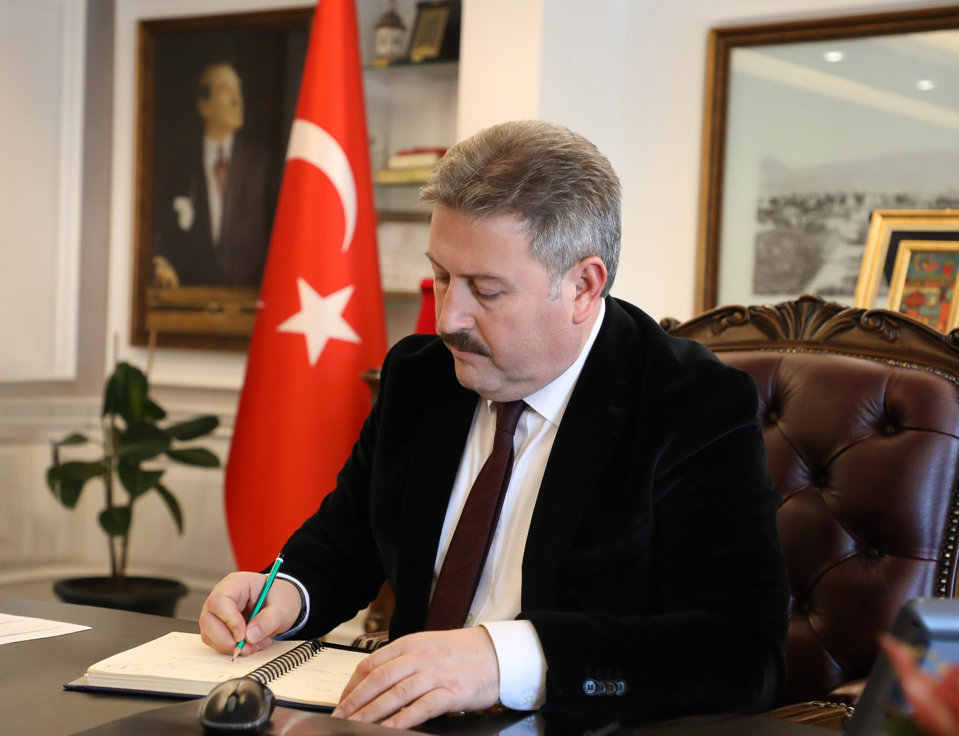 BAŞKAN PALANCIOĞLU’NDAN 10 OCAK ÇALIŞAN GAZETECİLER GÜNÜ TEBRİĞİ