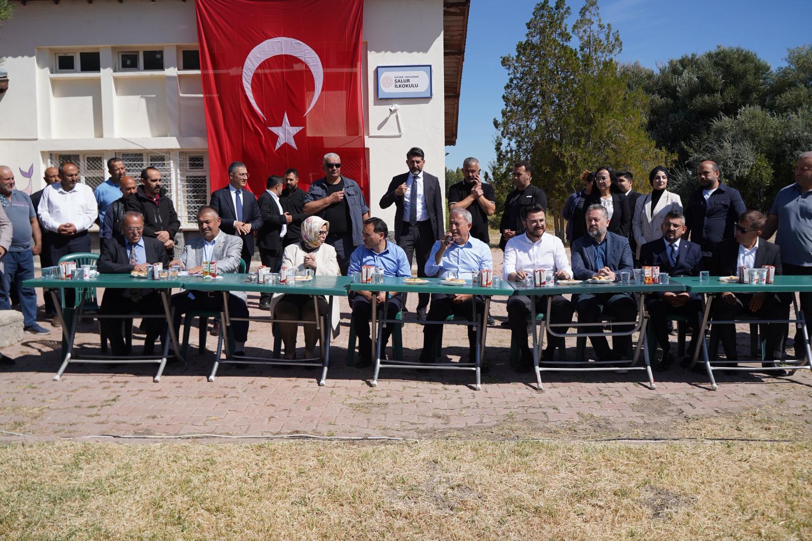 AK PARTİ ADIM ATMADIK YER BIRAKMIYOR