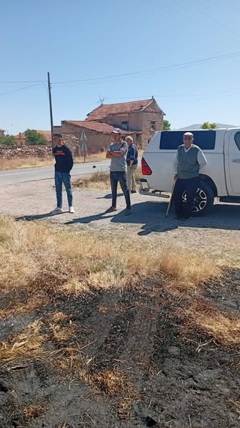 KURUHÜYÜK KÖYÜNDE  KAZA 2 ÖLÜ VAR