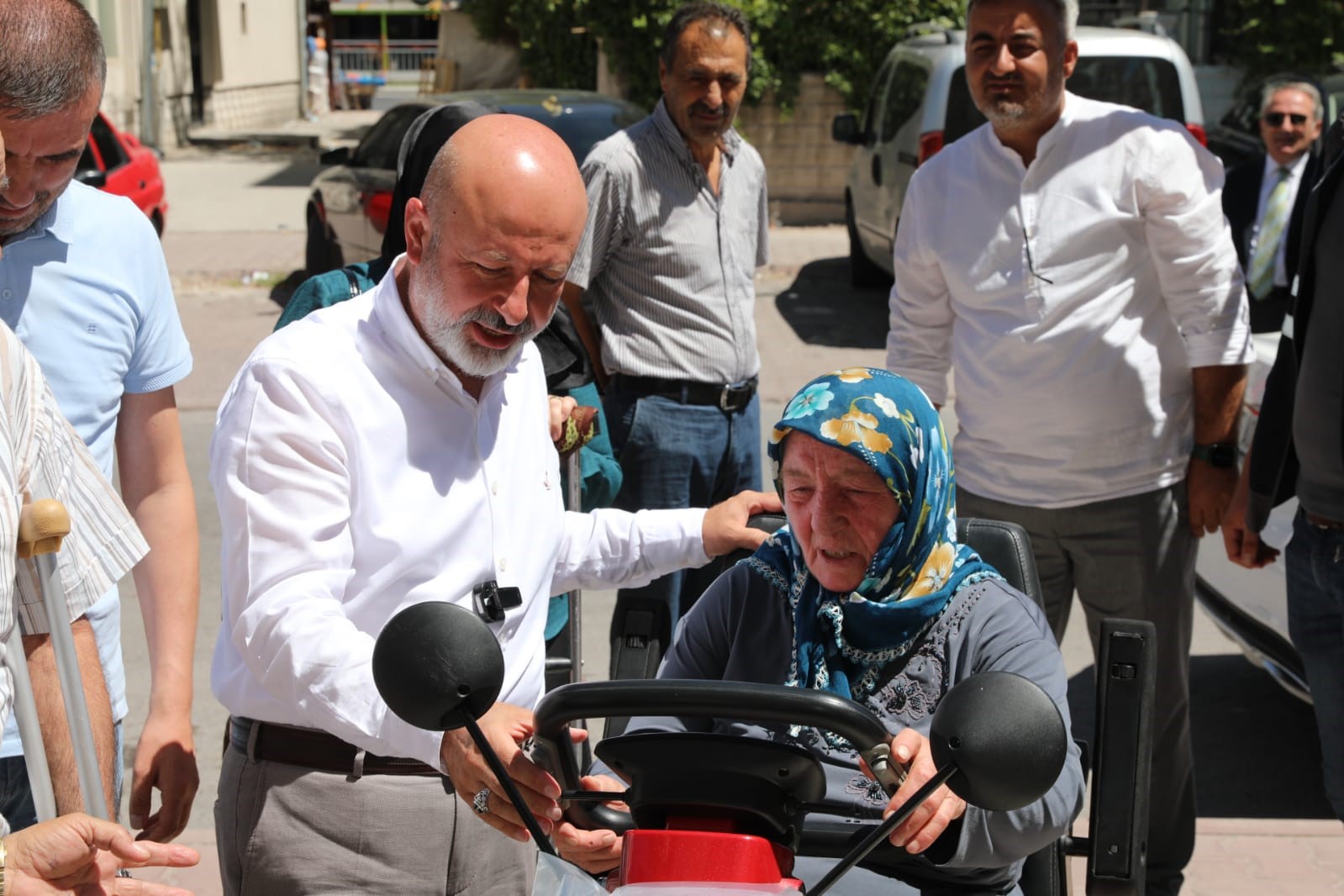 KOCASİNAN ENGELLERİ AŞIYOR
