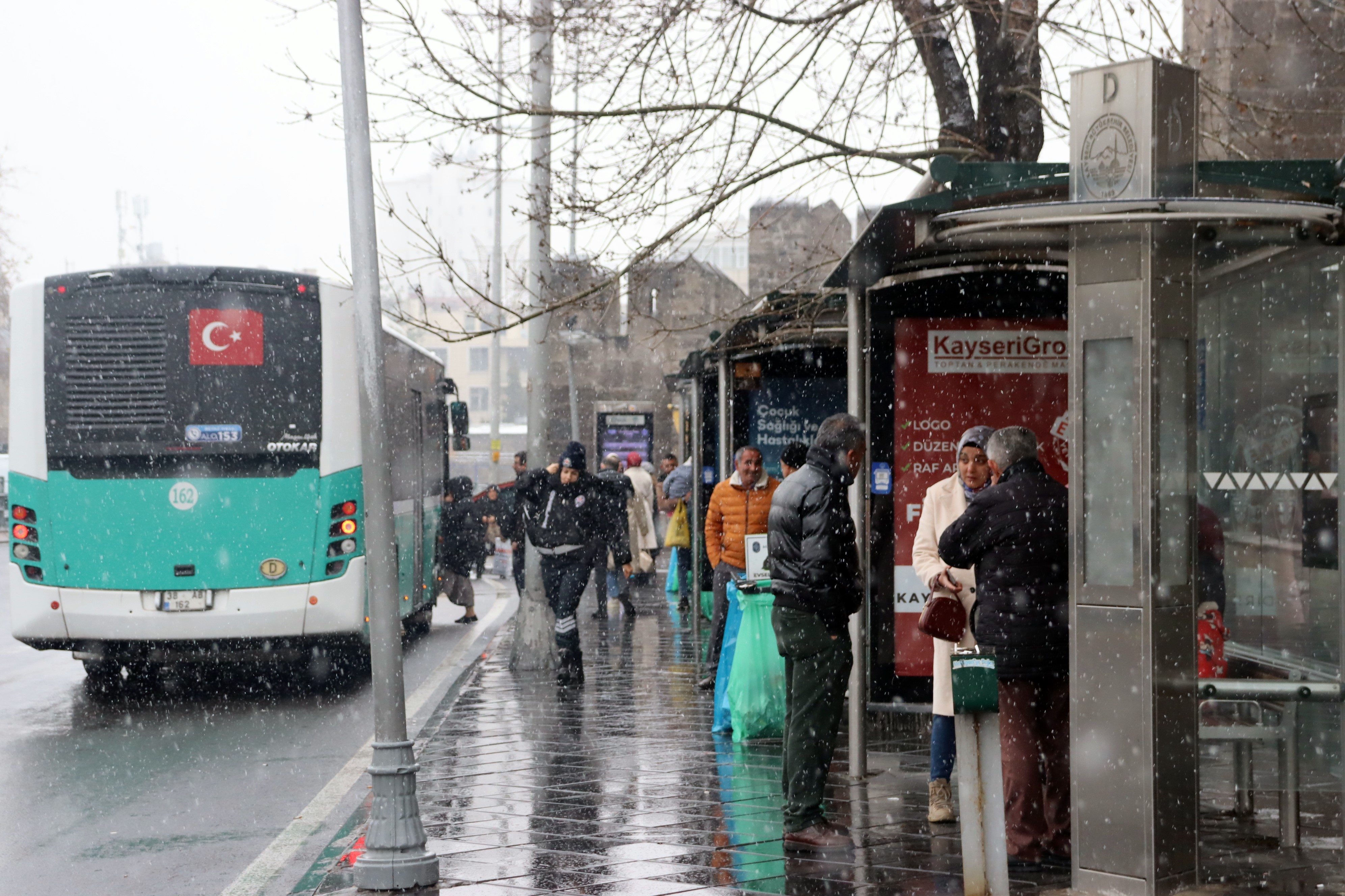 KAR ETKİLİ OLMAYA BAŞLADI