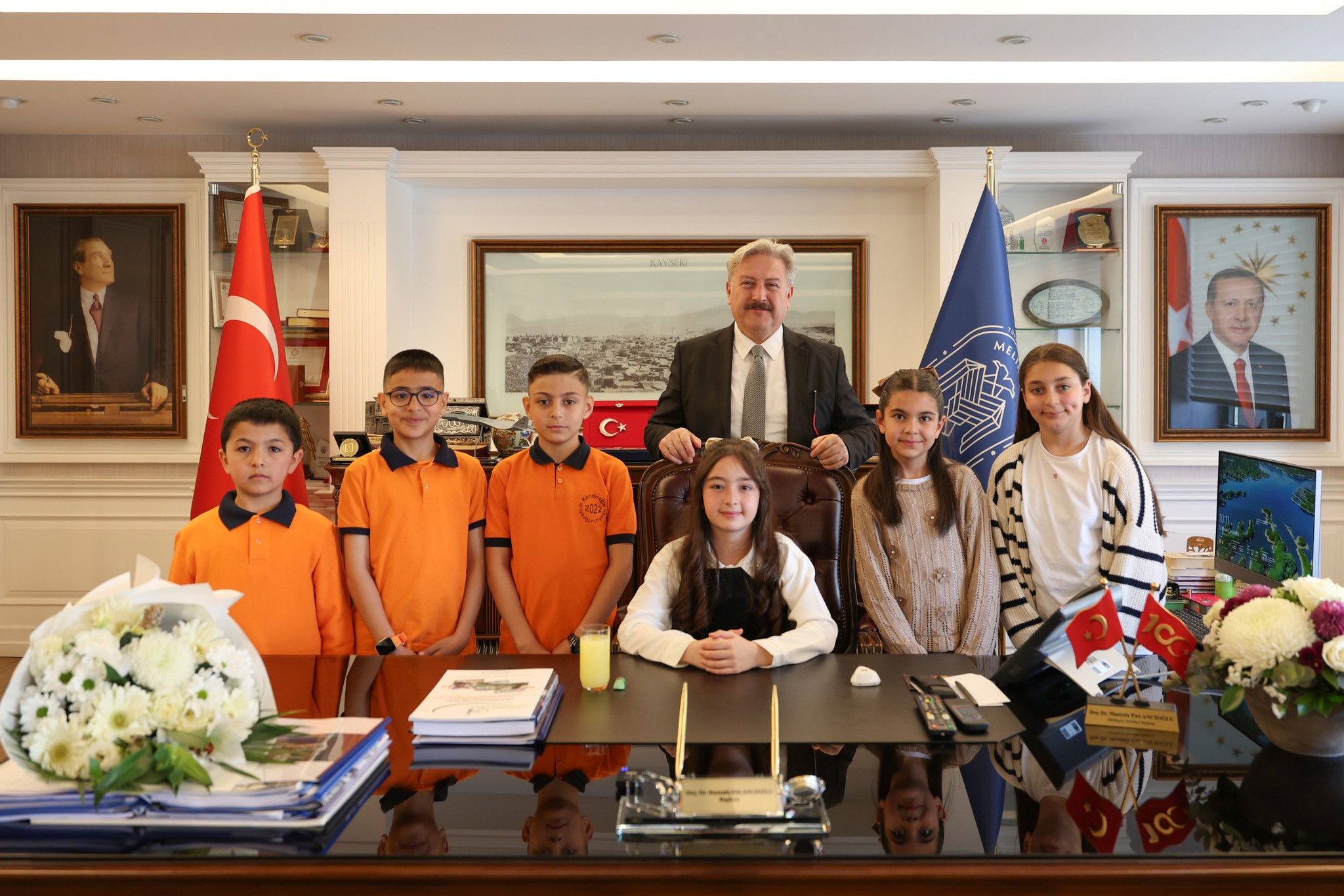 BUGÜN MELİKGAZİ’NİN BELEDİYE BAŞKANI, KÜÇÜK TOPRAK OLDU