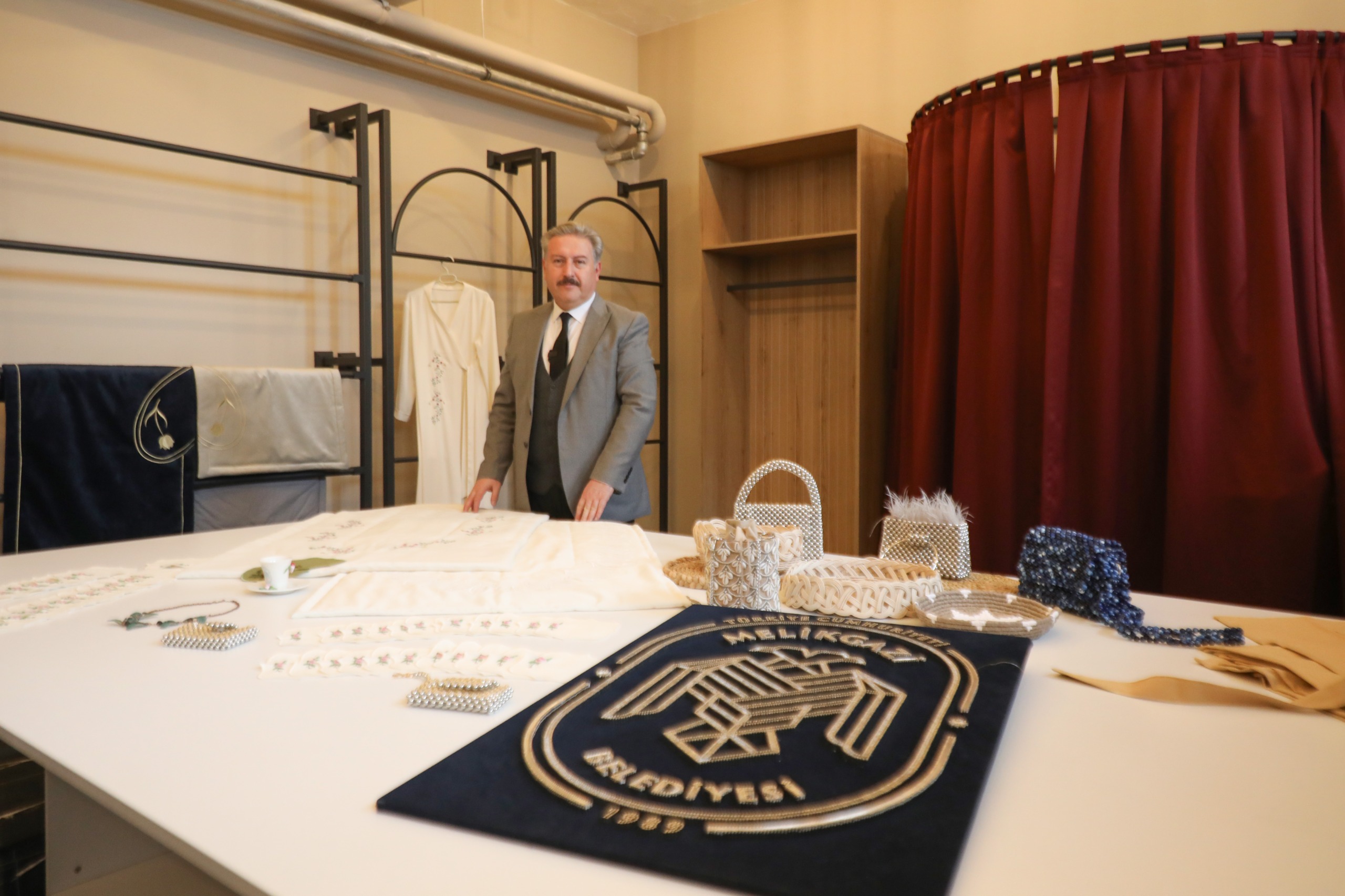 SANAT MELİKGAZİ’NİN ATÖLYELERİNDE İÇİNİZDEKİ SANATÇIYI KEŞFEDİN