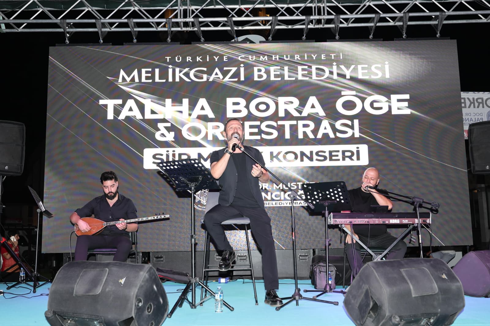 TALHA BORA ÖGE VE ORKESTRASI MELİKGAZİ’DE UNUTULMAZ BİR AKŞAM YAŞATTI
