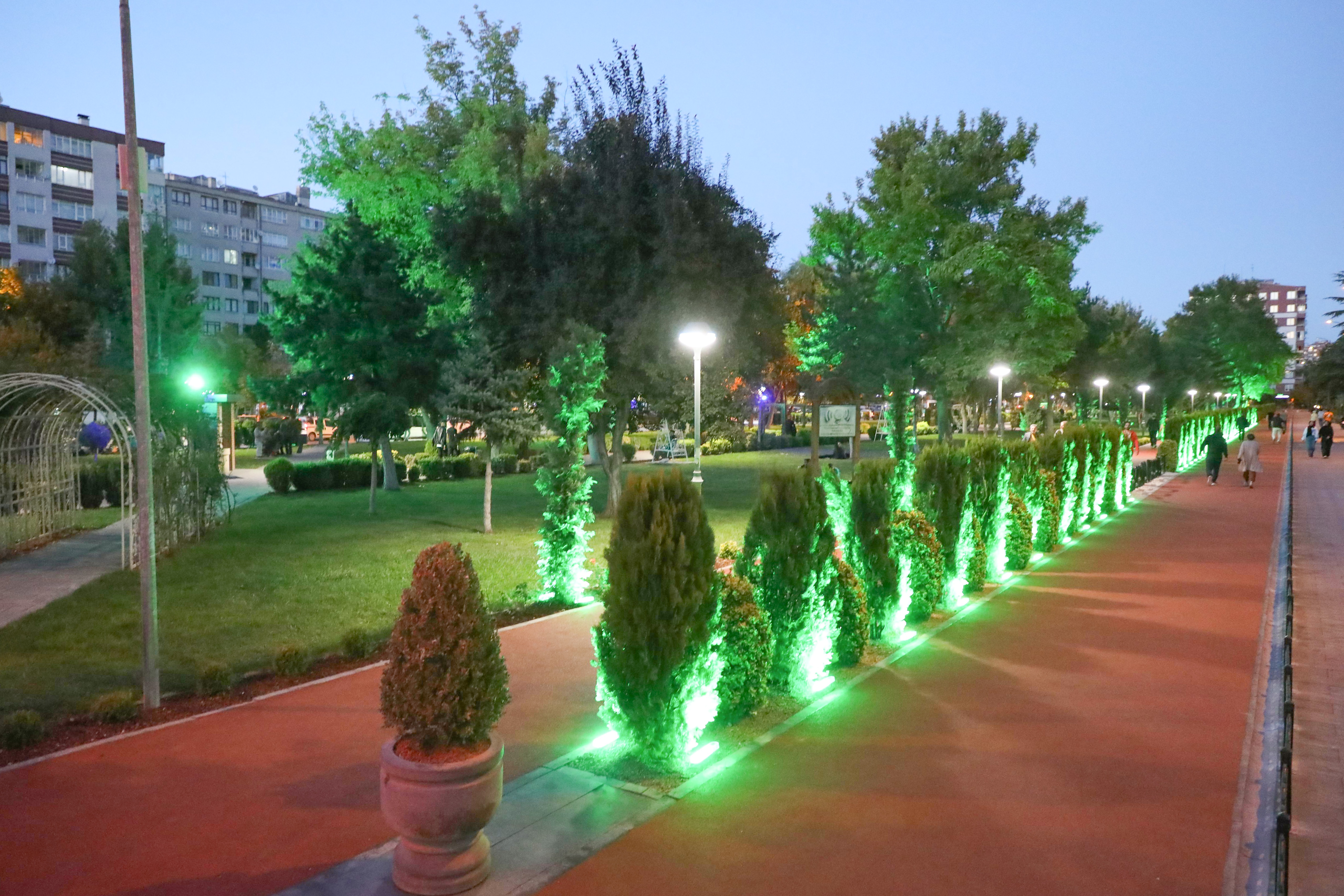 ALPASLAN PARKI'NIN İKİNCİ KISMINDA YENİLEME YAPILDI