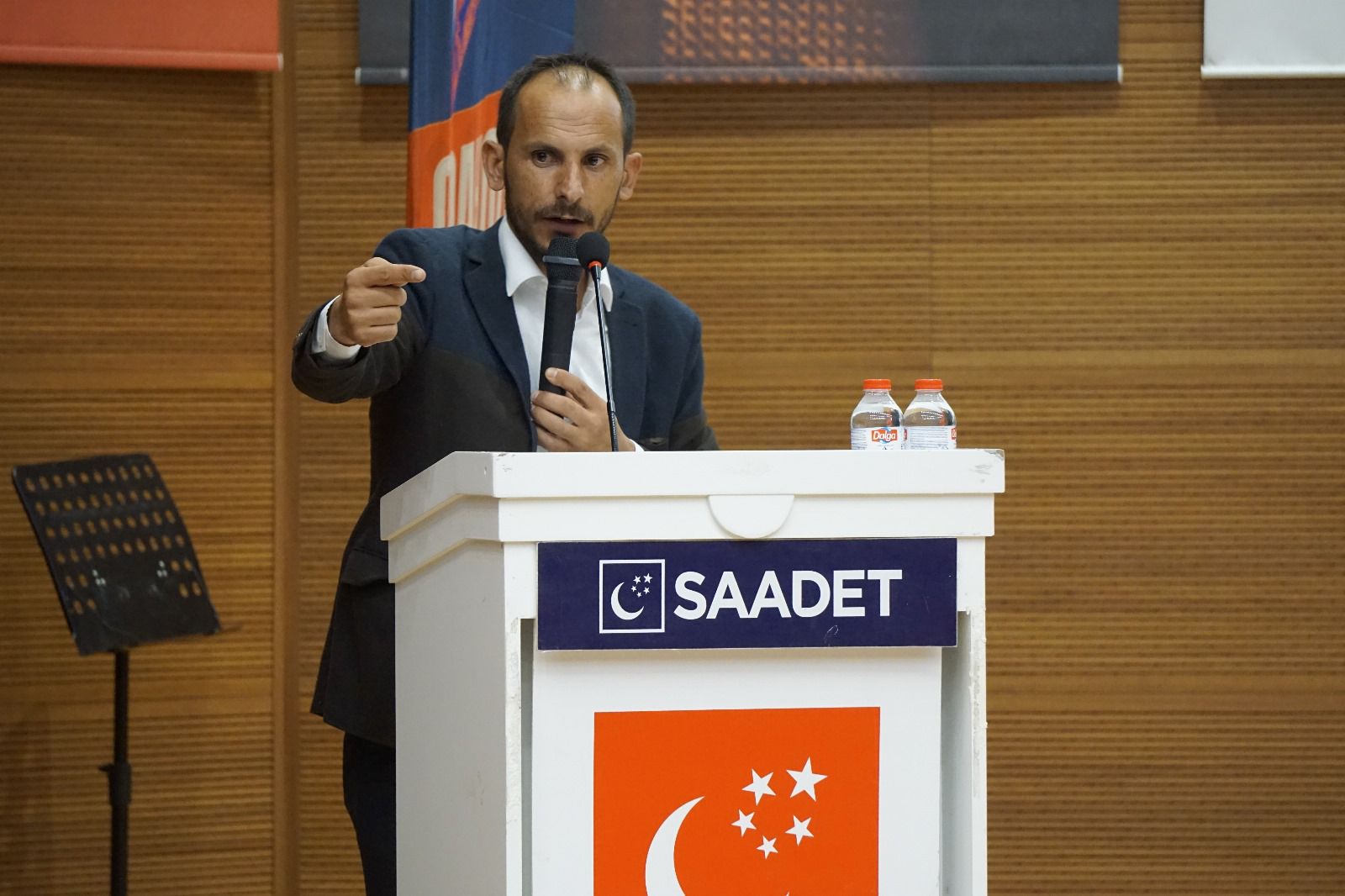 GENÇLİK UMUTSUZLUĞA MAHKUM EDİLEMEZ