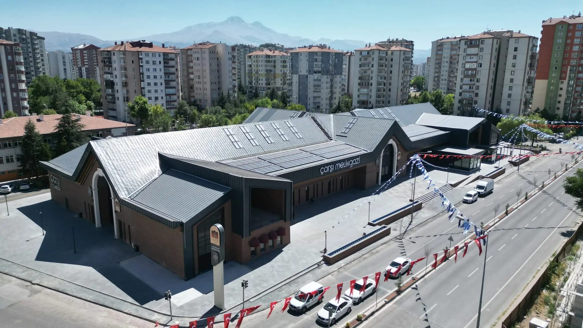 ÇARŞI MELİKGAZİ’YE  ZİYARET