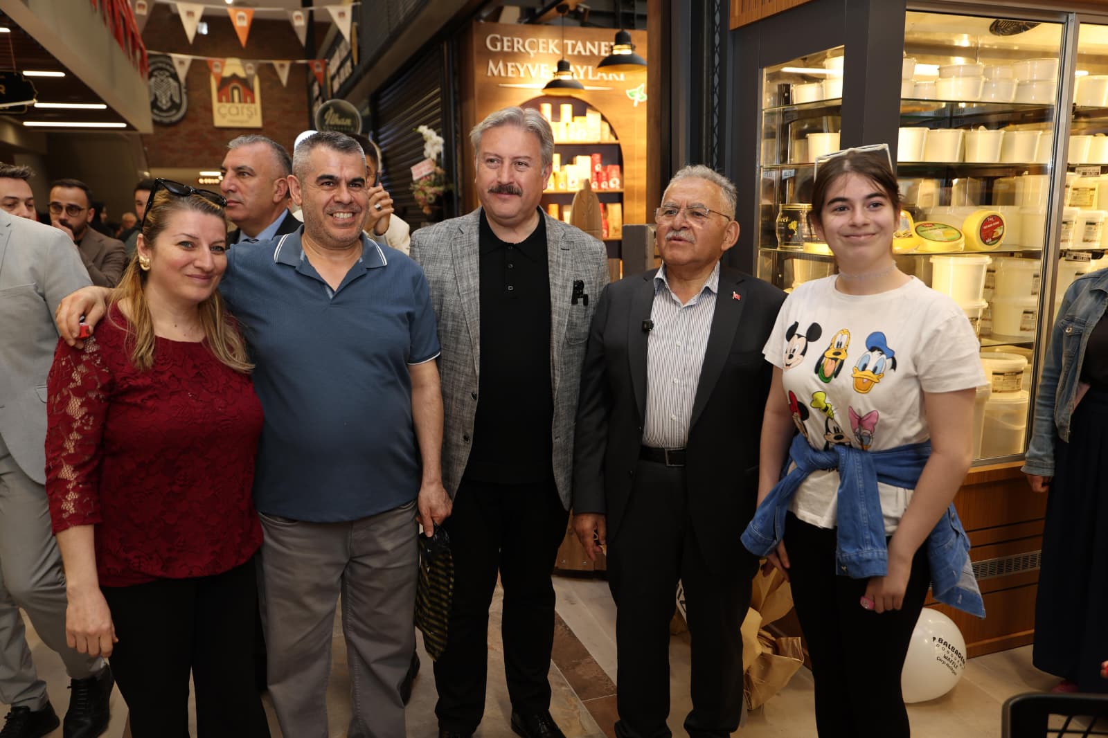KAYSERİ BÜYÜKŞEHİR BELEDİYE BAŞKANI DR. MEMDUH BÜYÜKKILIÇ’TAN ÇARŞI MELİKGAZİ’YE ZİYARET