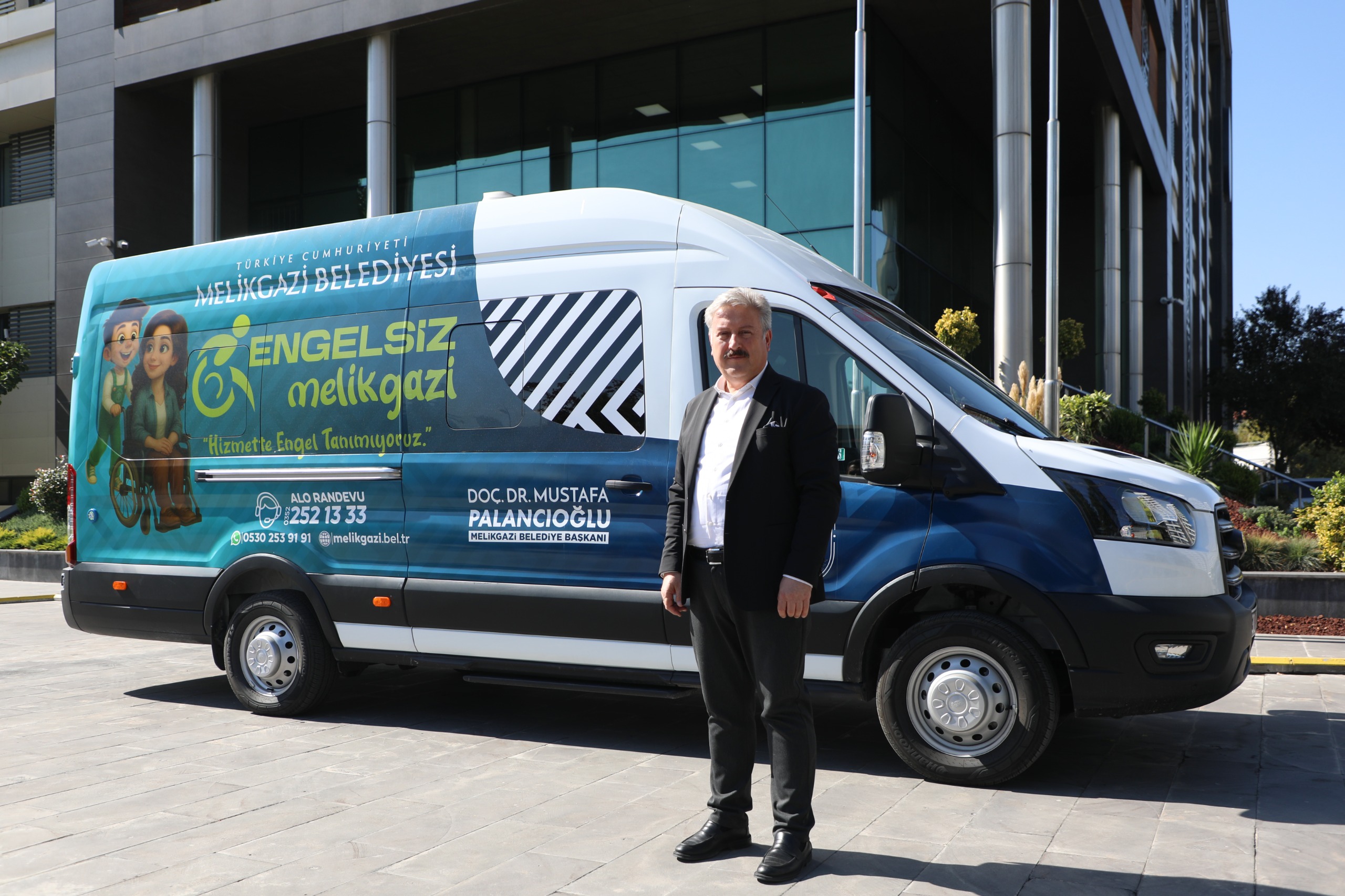 MELİKGAZİ’DE ENGELLER SEVGİYLE AŞILIYOR