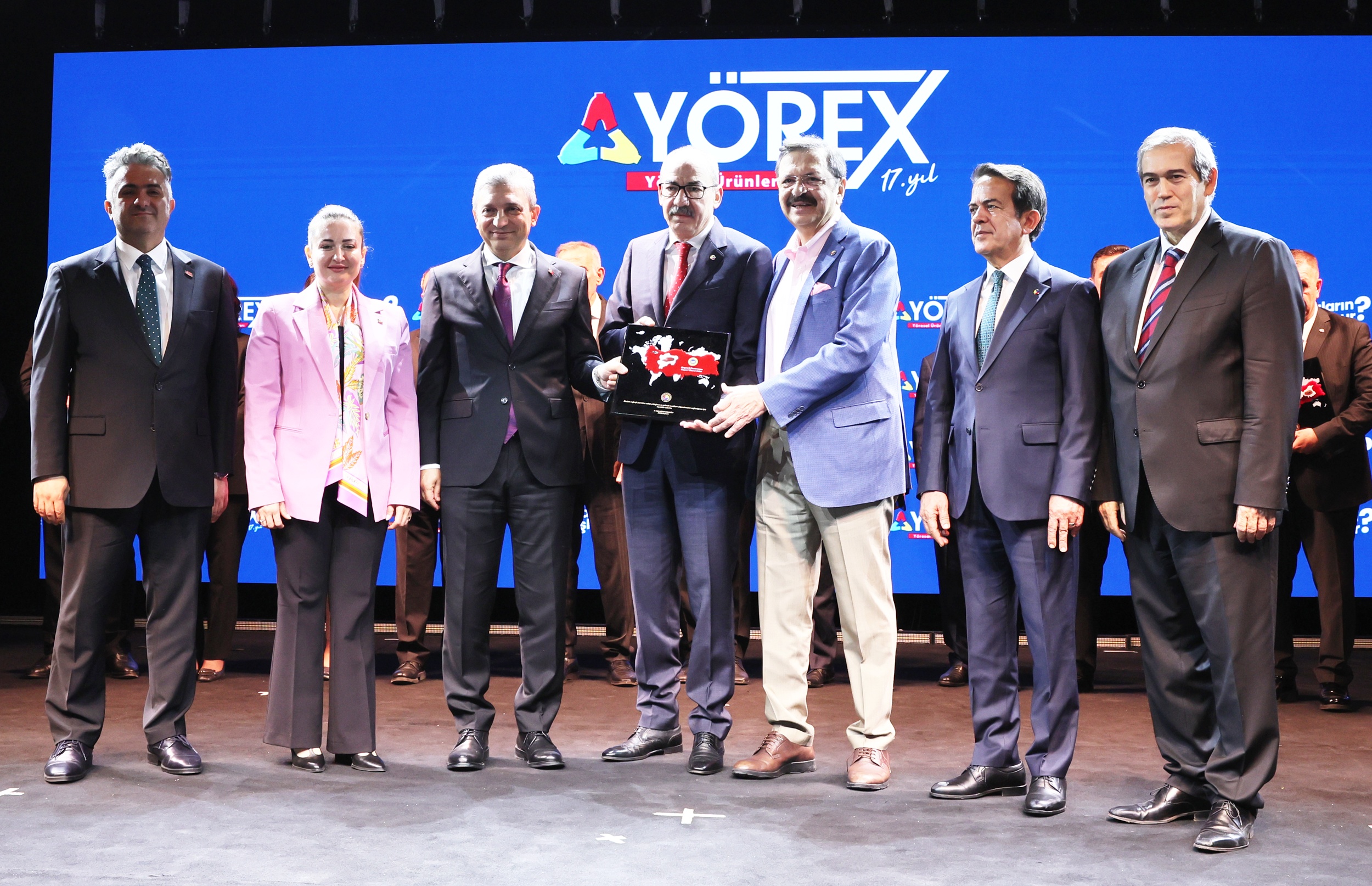 KAYSERİ PASTIRMASI’NIN AVRUPA ZAFERİ YÖREX’TE PLAKETLE TAÇLANDI!