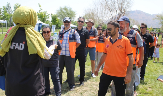 GÖNÜLLÜLER BULUŞYU