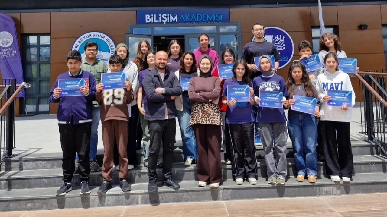 BİR EĞİTİM DÖNEMİ DAHA BAŞARIYLA TAMAMLANDI