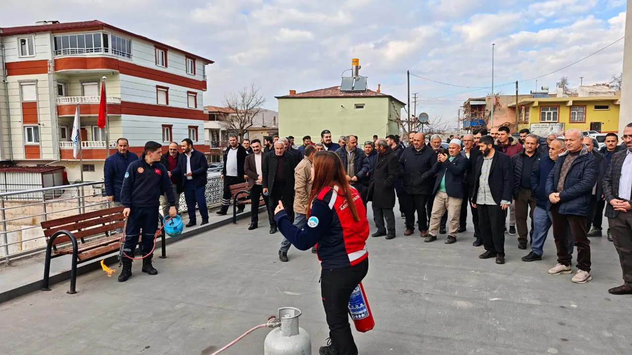 DİN GÖREVLİLERİNE 16 İLÇEDE EĞİTİM