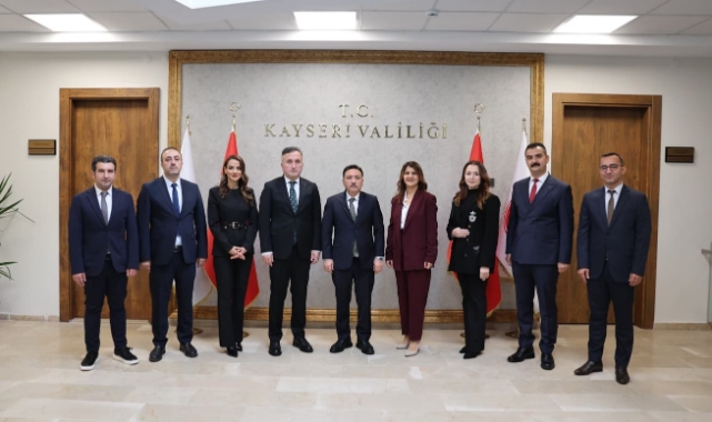 VALİ ÇİÇEK ÖĞRETMENLERİ AĞIRLADI