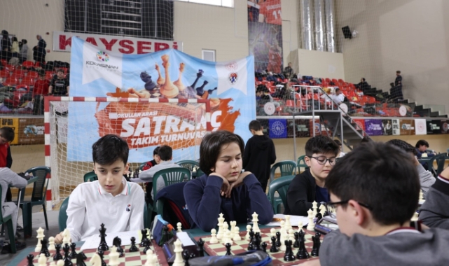 SATRANÇ TURNUVASI SONA ERDİ