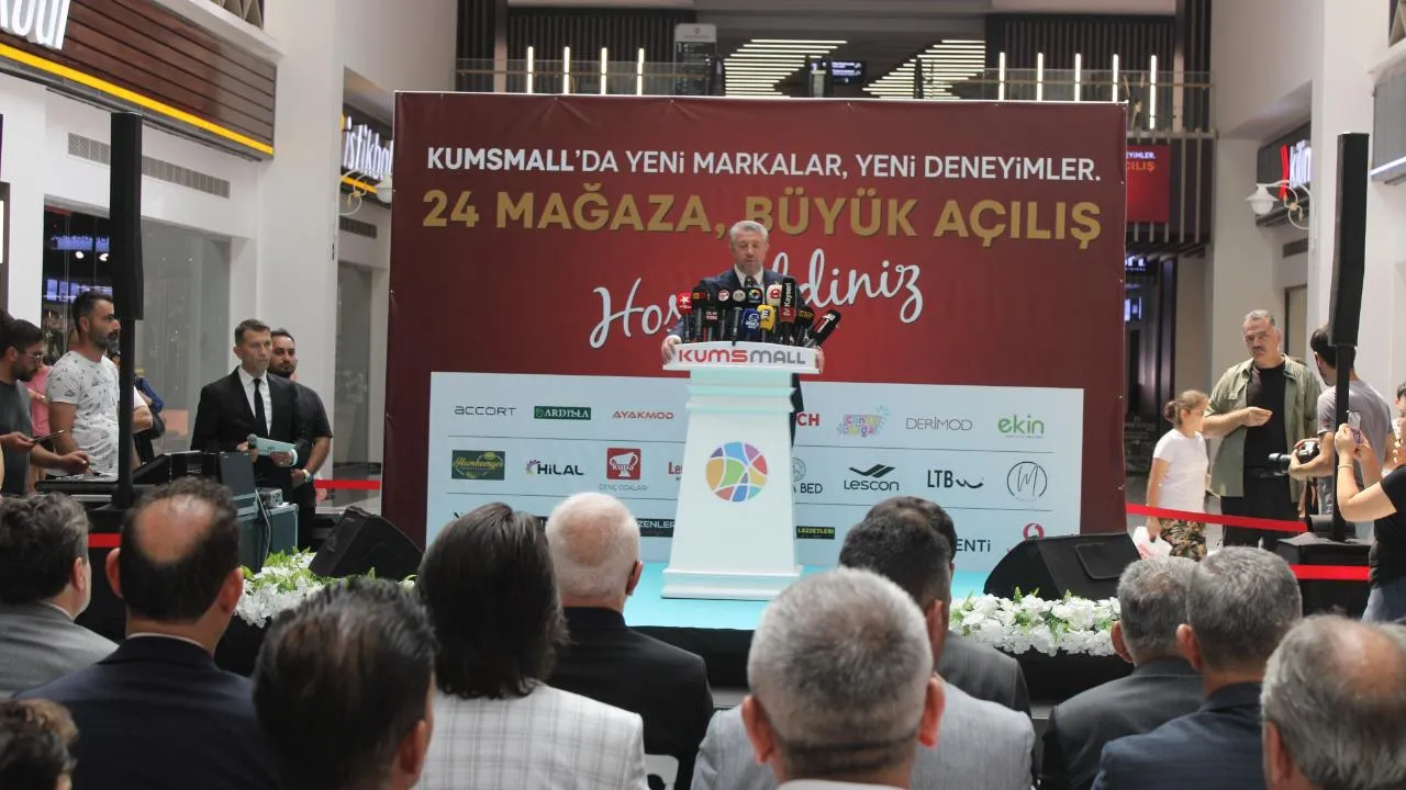AVM'DE 24 YENİ MAĞAZA AÇILDI