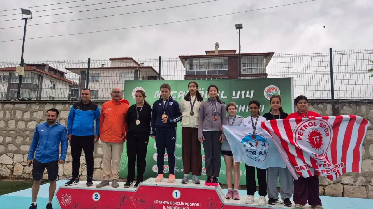 AYŞE HATUN DİNDAR’ TÜRKİYE İKİNCİSİ