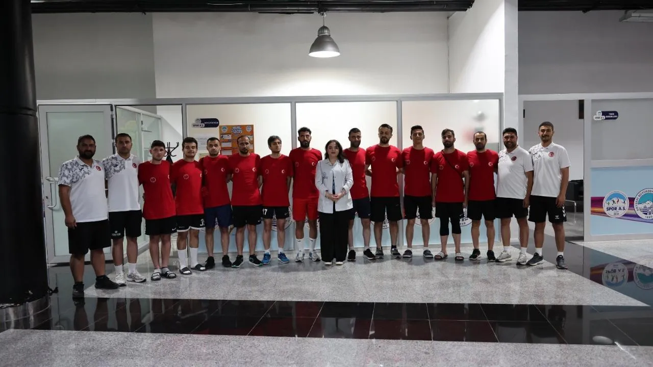 MİLLİ FUTBOL TAKIMI SPOR A.Ş. DE AĞIRLANDI
