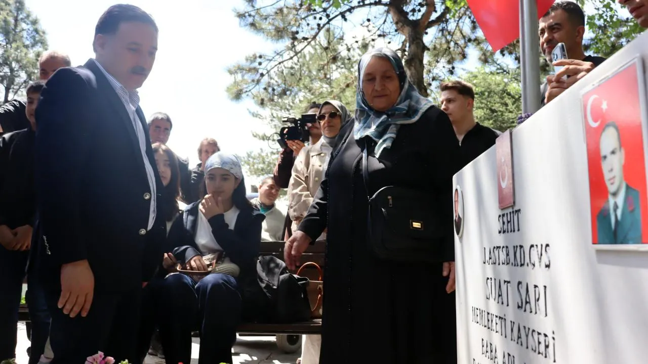 HÜZÜNLÜ ARİFE