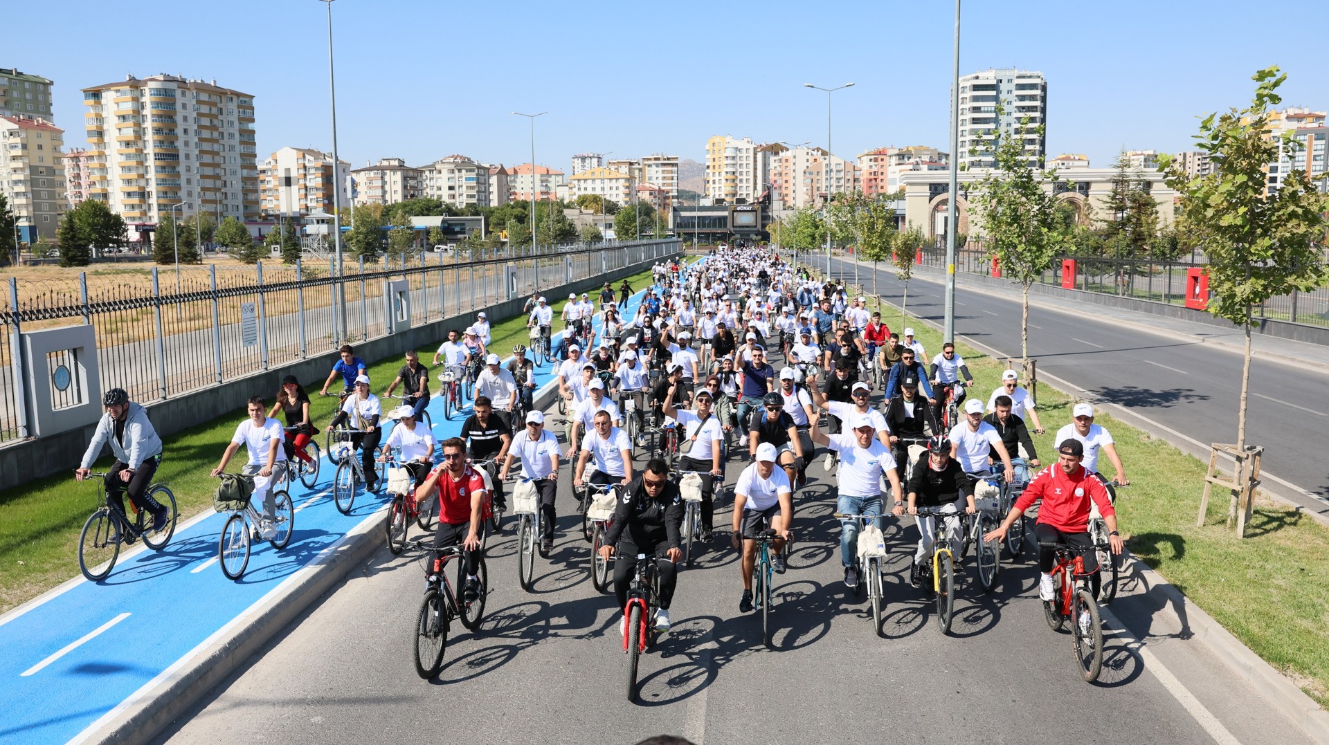 AVRUPA HAREKETLİLİK HAFTASI’NDA PEDALLAR SÜRDÜRÜLEBİLİR YARINLAR İÇİN ÇEVRİLDİ
