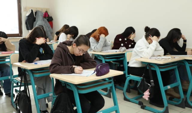 ÖĞRENCİLERE ÜCRETSİZ DENEME SINAVI